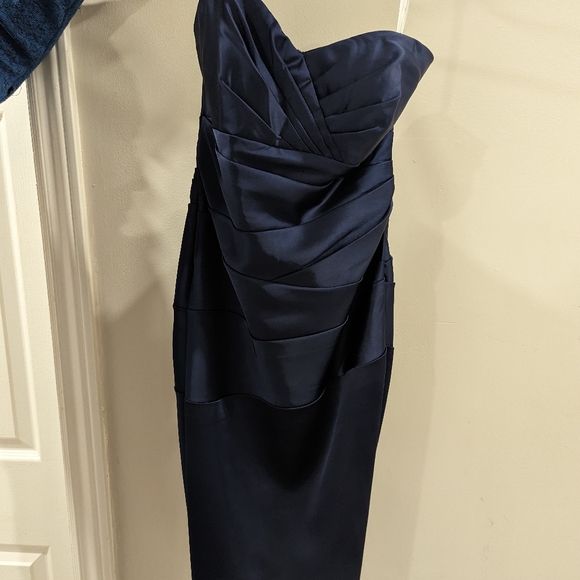 Navy blue sweetheart strapless short dress - Picture 2 of 3